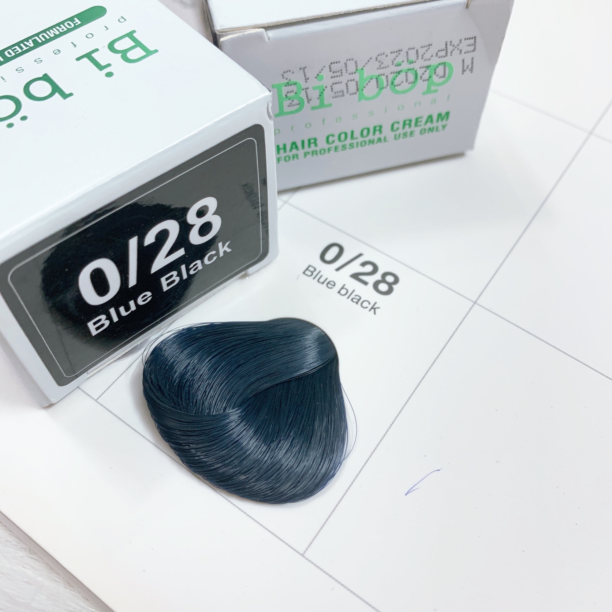 Nhuộm tóc màu Xanh Đen Blue Black mix 0/28