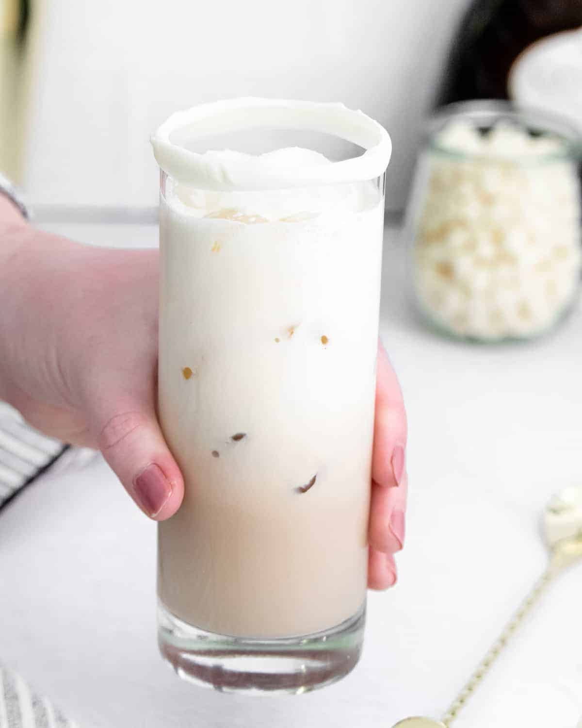 Siro Sô-Cô-La Trắng - LongBeach White Chocolate Flavoured Syrup 740ml