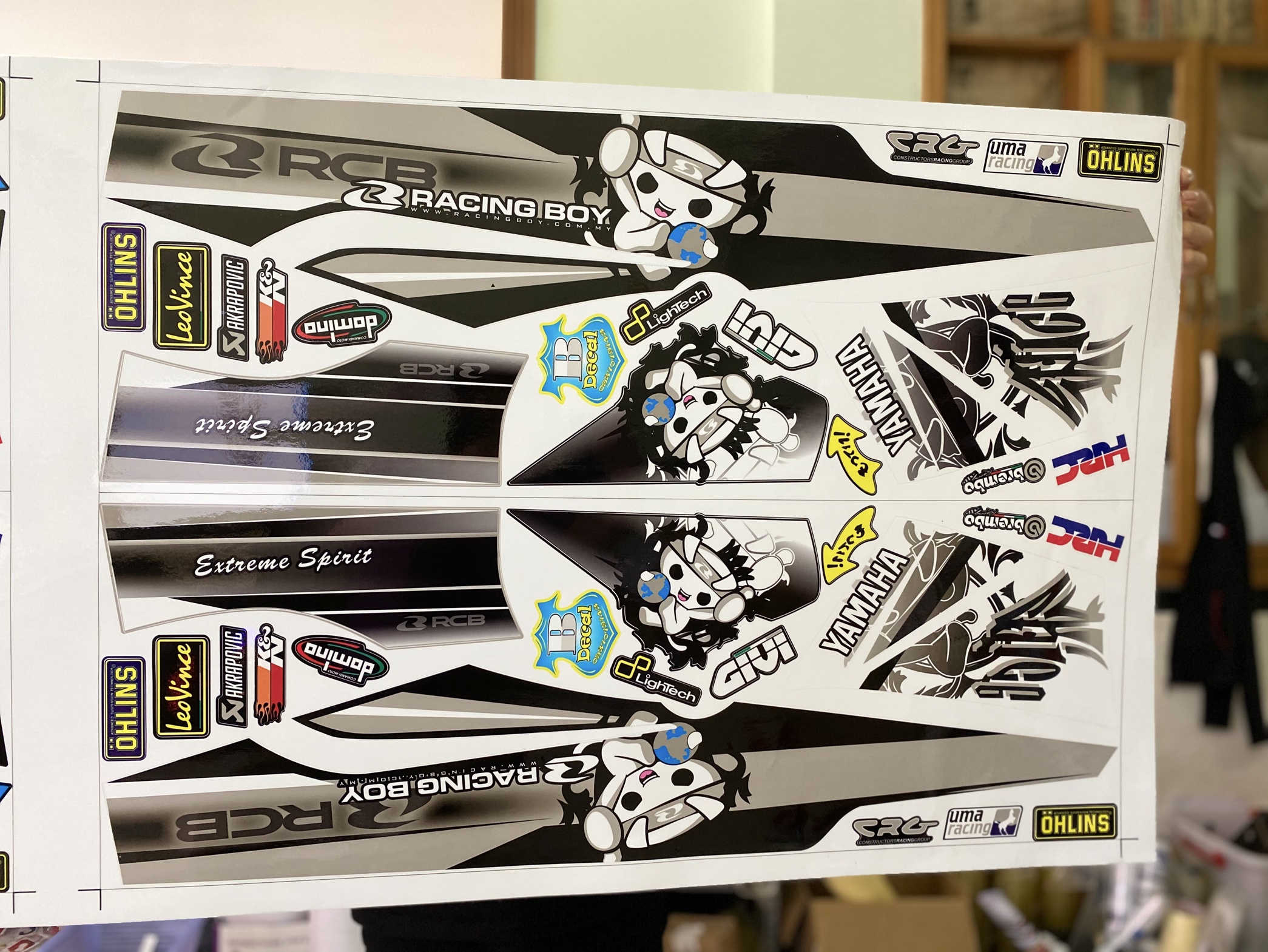 Tem rời sirius racing boy trắng đen