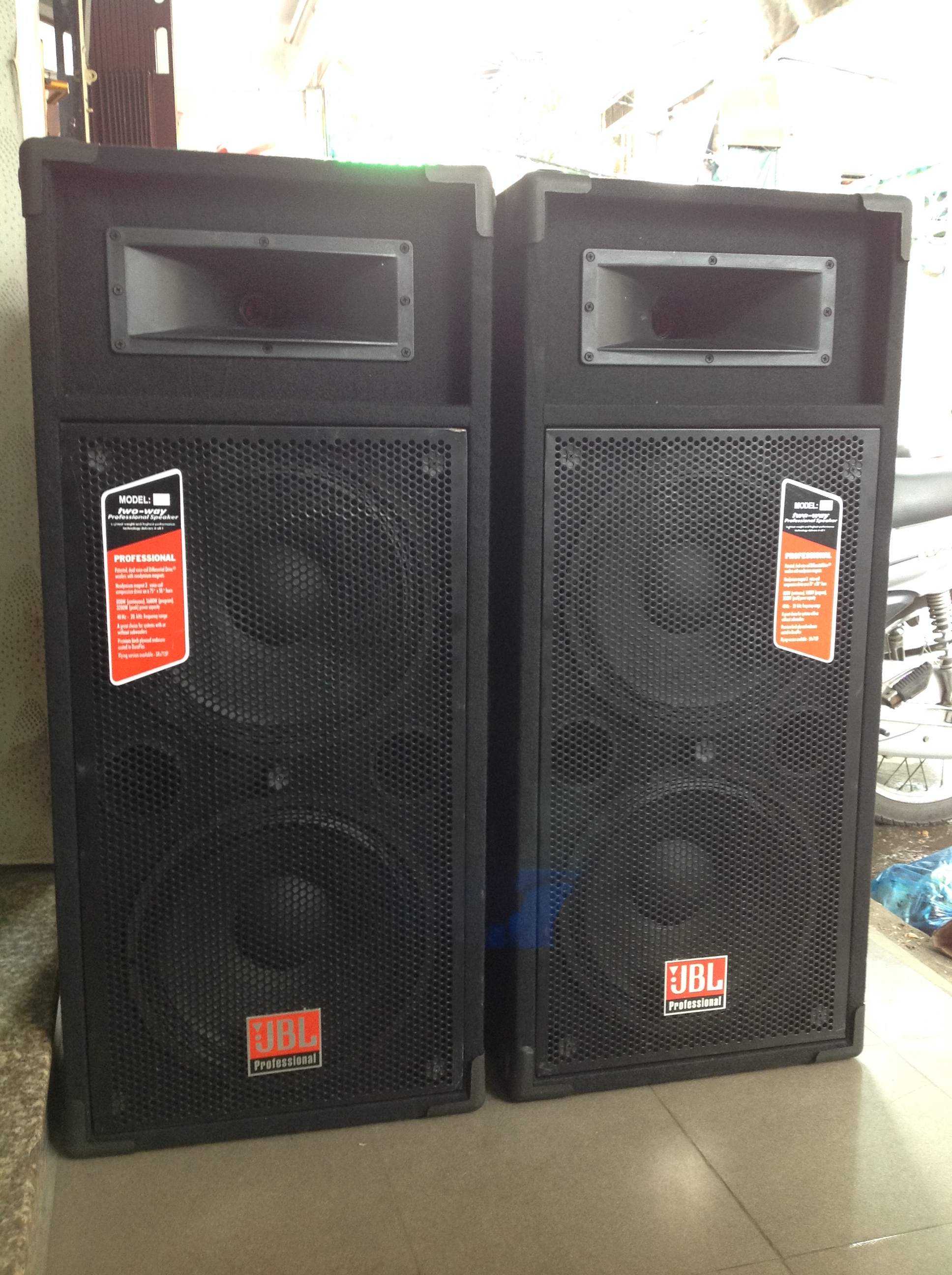 CẶP LOA SÂN KHẤU JBL 4 BASS 3 TẤC CHƠI NHẠC SÓNG NGOÀI TRỜI Cùng Giá Khuyến Mãi Hot CẶP LOA SÂN KHẤU JBL 4 BASS 3 TẤC CHƠI NHẠC SÓNG NGOÀI TRỜI Cùng Giá Khuyến Mãi Hot