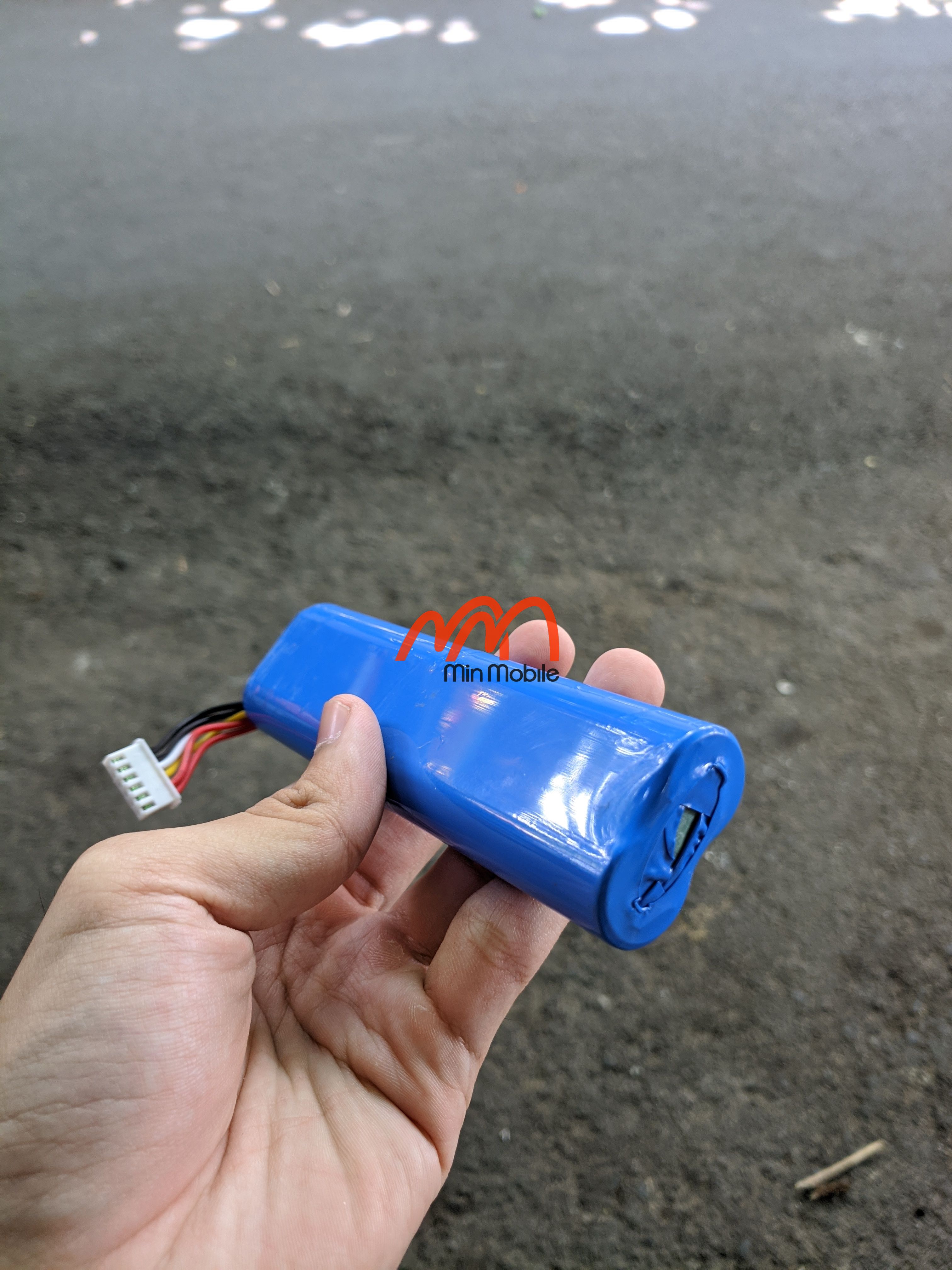 Thay pin loa JBL Xtreme 2