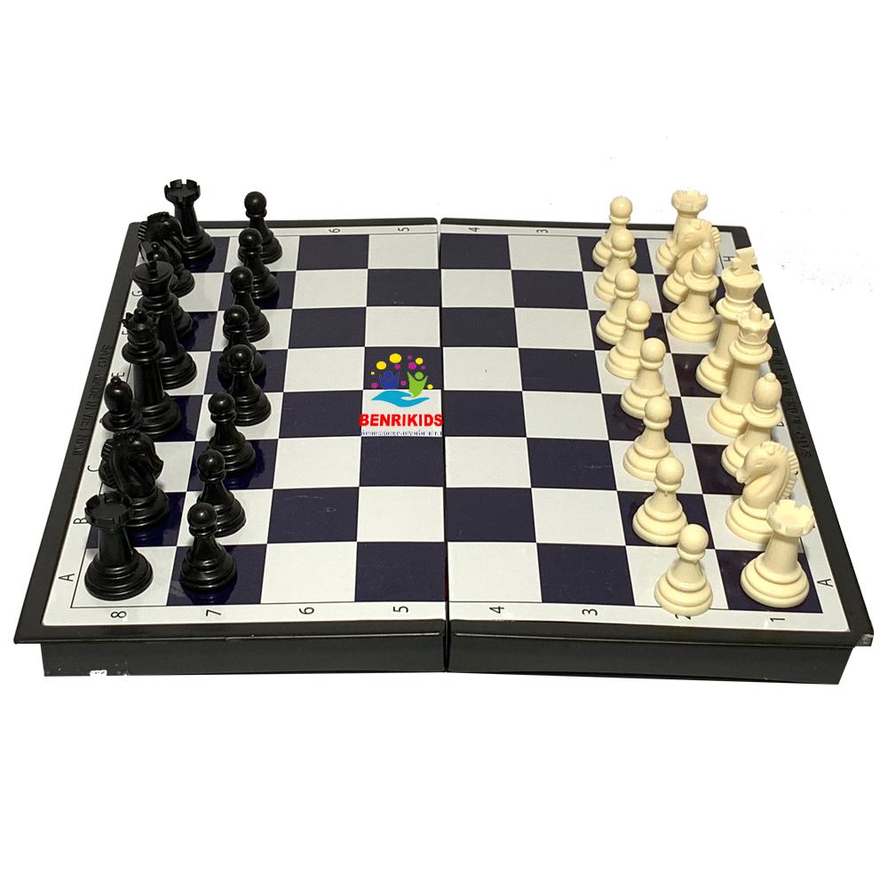 Bộ Cờ Vua Nam Châm Gập Gọn Tiêu Chuẩn Quốc Tế Dành Cho Mọi Lứa Tuổi Board Game Giúp Bé Phát Huy Chiến Thuật Phát Triển Tư Duy