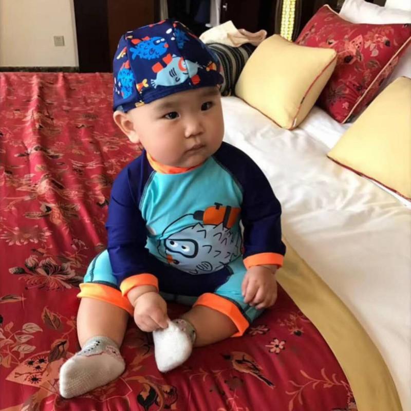 Đồ bơi liền cho bé trai - kèm nón