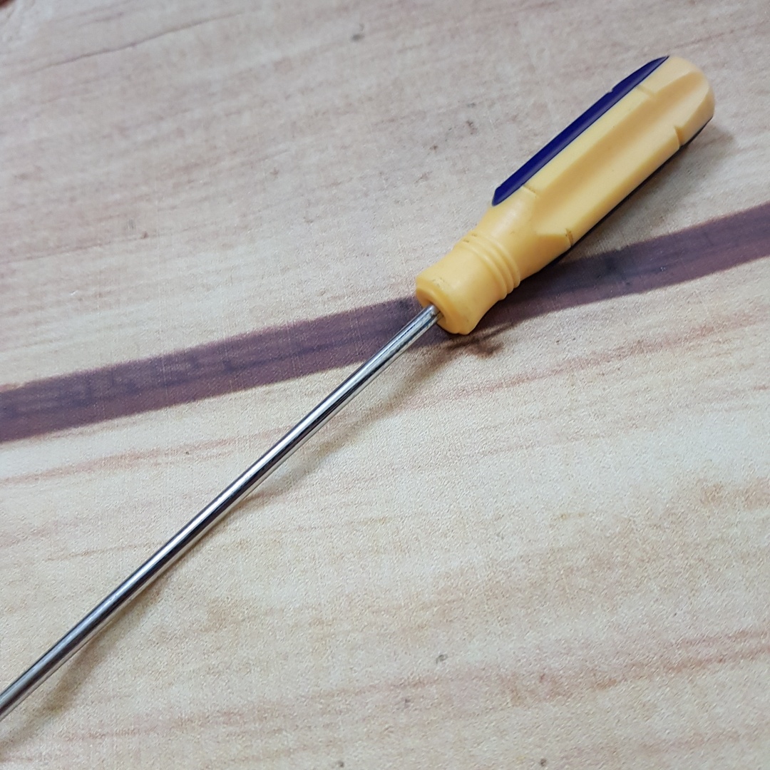 TÔ VÍT 2,4 CẠNH CỠ NHỎ Φ3MM X 200MM