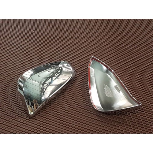 Bộ 2 ốp gương chiếu hậu xe Innova 2017-2019