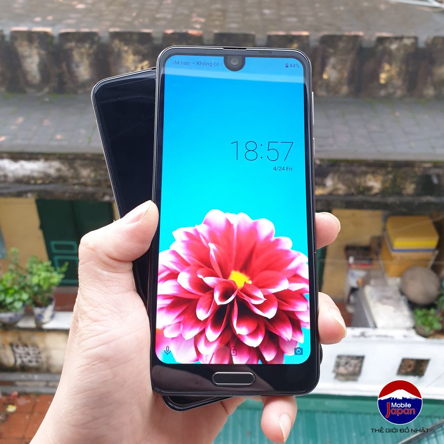 Điện Thoại Sharp R2- CHIP 845 ,RAM 4GB ,MÀN 2K CỰC ĐỈNH