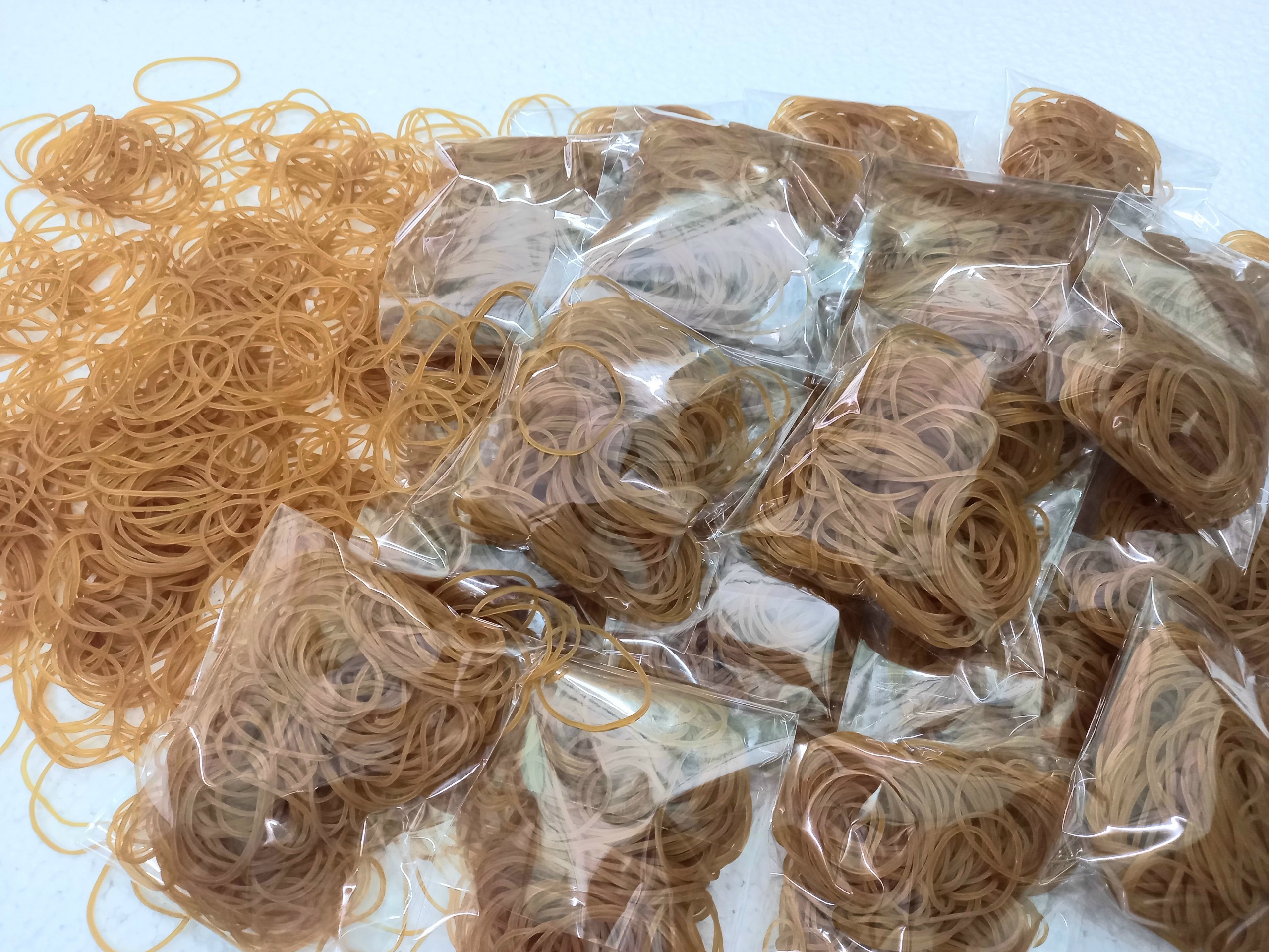 DÂY THUN DẺO VÀNG, KHOANH LỚN (50G/BỊCH)
