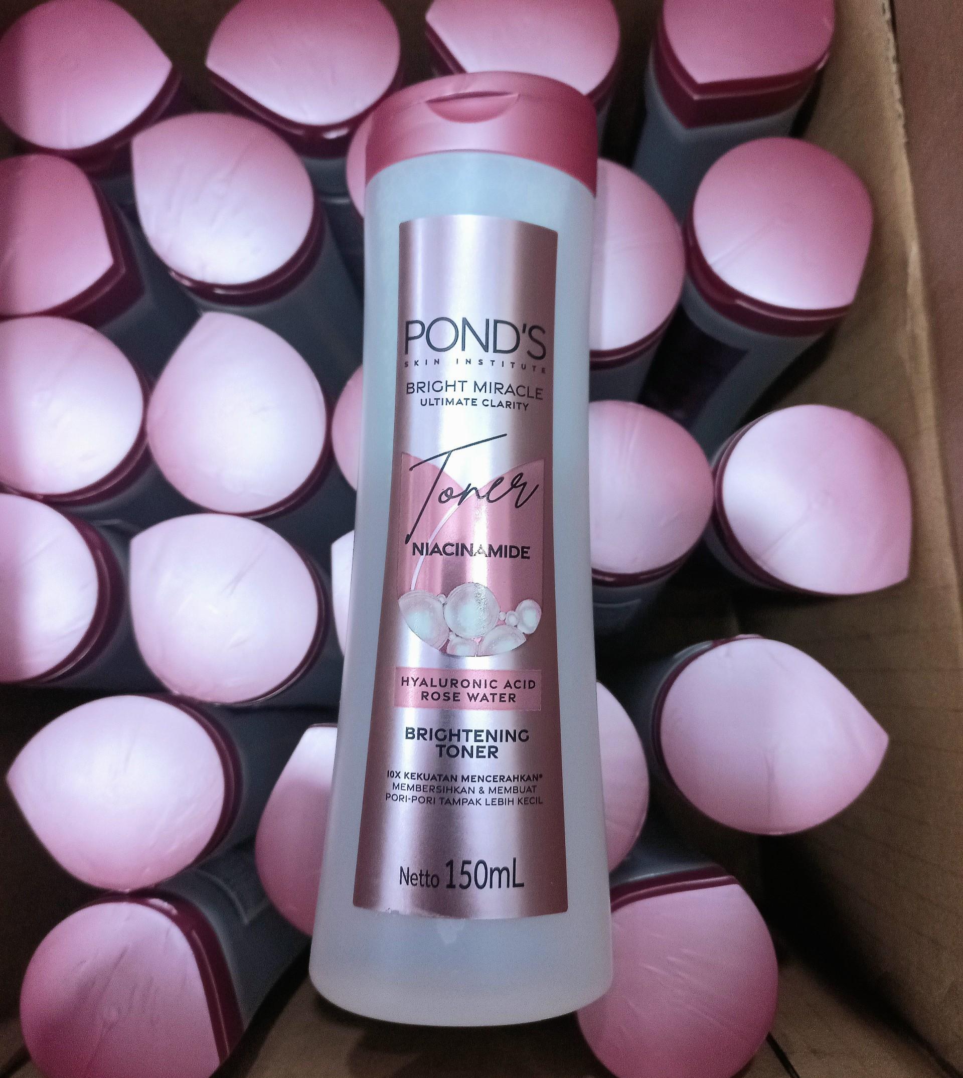 Nước Hoa Hồng Ponds dưỡng trắng da 150ml
