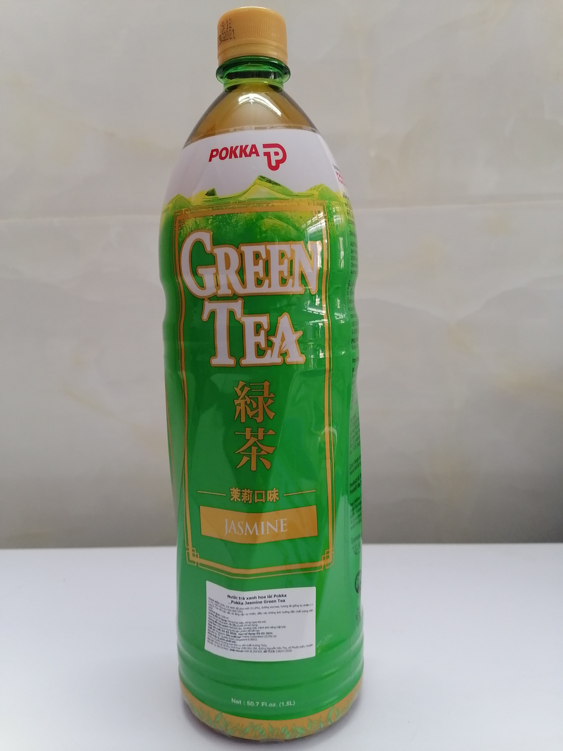 Chai 1.5 Lít NƯỚC TRÀ XANH HOA LÀI Singapore POKKA Jasmine Green Tea halal