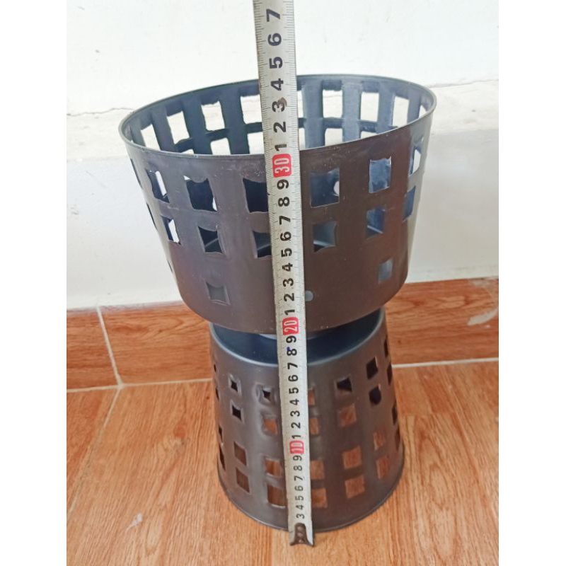 Cốt cắm hoa bằng nhựa size trung