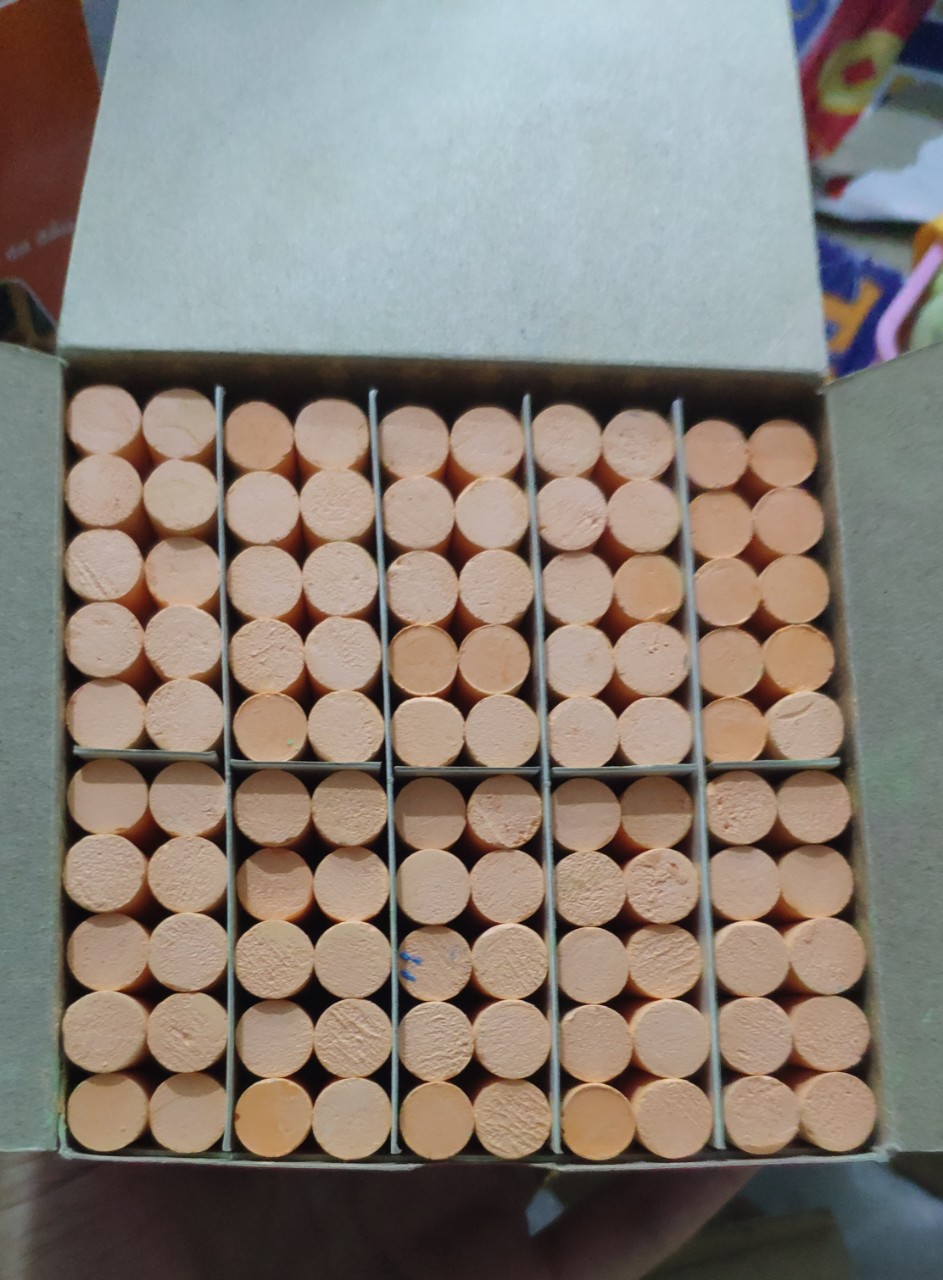 Phấn viết bảng không bụi - 2 màu