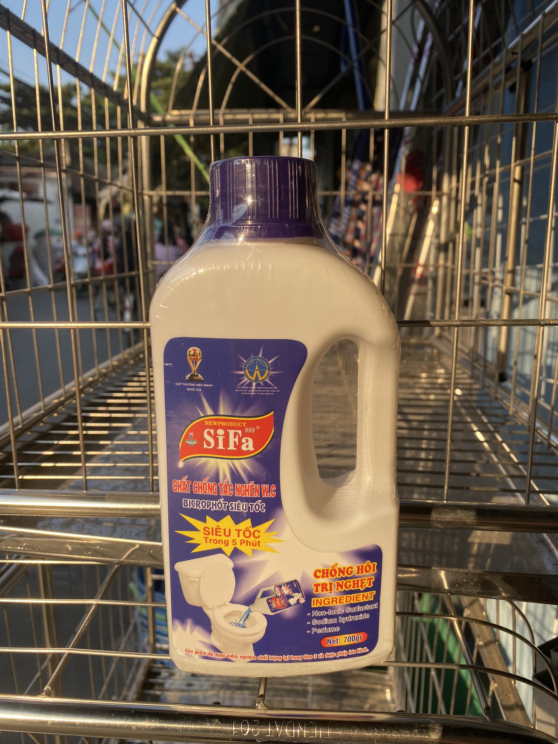 Chất thông cống và cầu SiFa dạng nước 700g