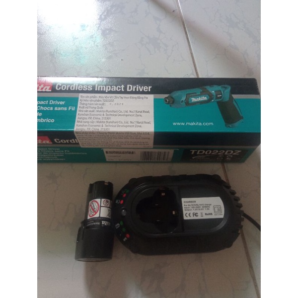 Combo máy vặn vít Makita TD022