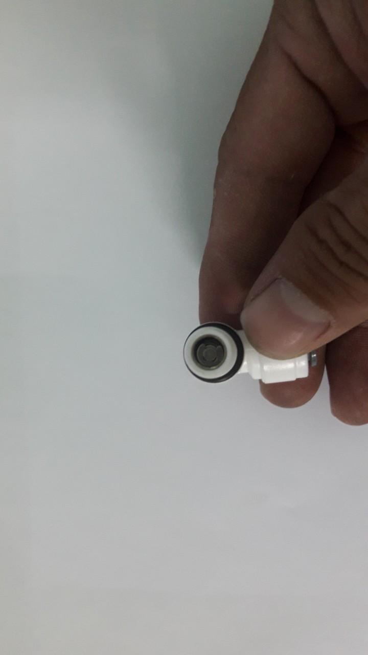 One-Way Valve for Ro Water Purifier – High-Quality Material, Anti-Backflow, Protects Ro Membrane & Maintains Tank Pressure
