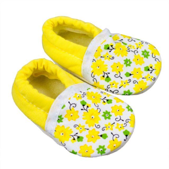 [HCM] Combo 10 Đôi Giày Vải Giữ Ấm Cho Bé Trai sọc 2 - 8 tháng