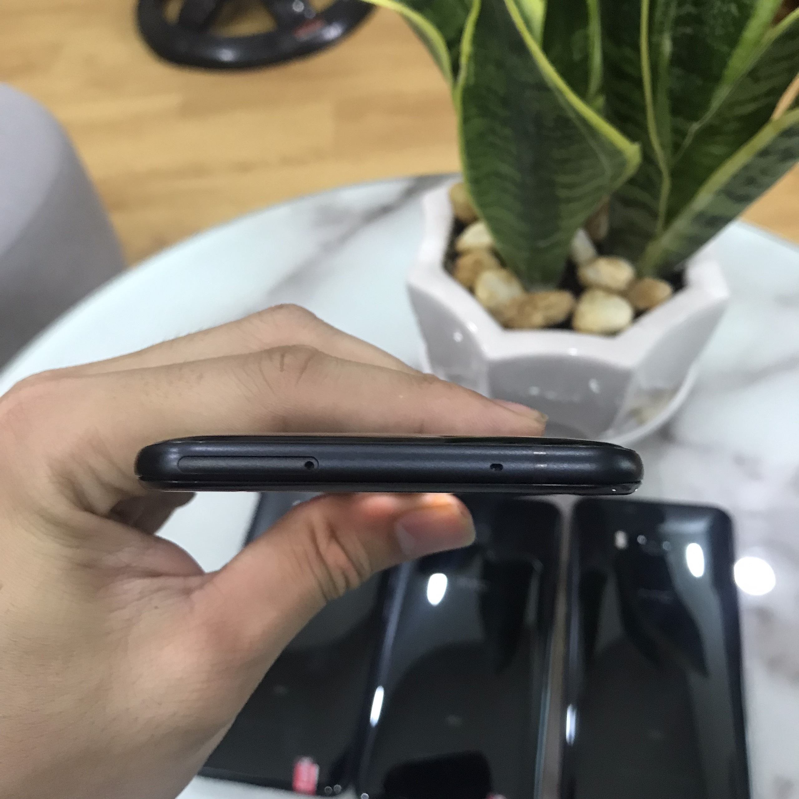 Điện thoại HTC U11 bản 2 sim 4/64GB
