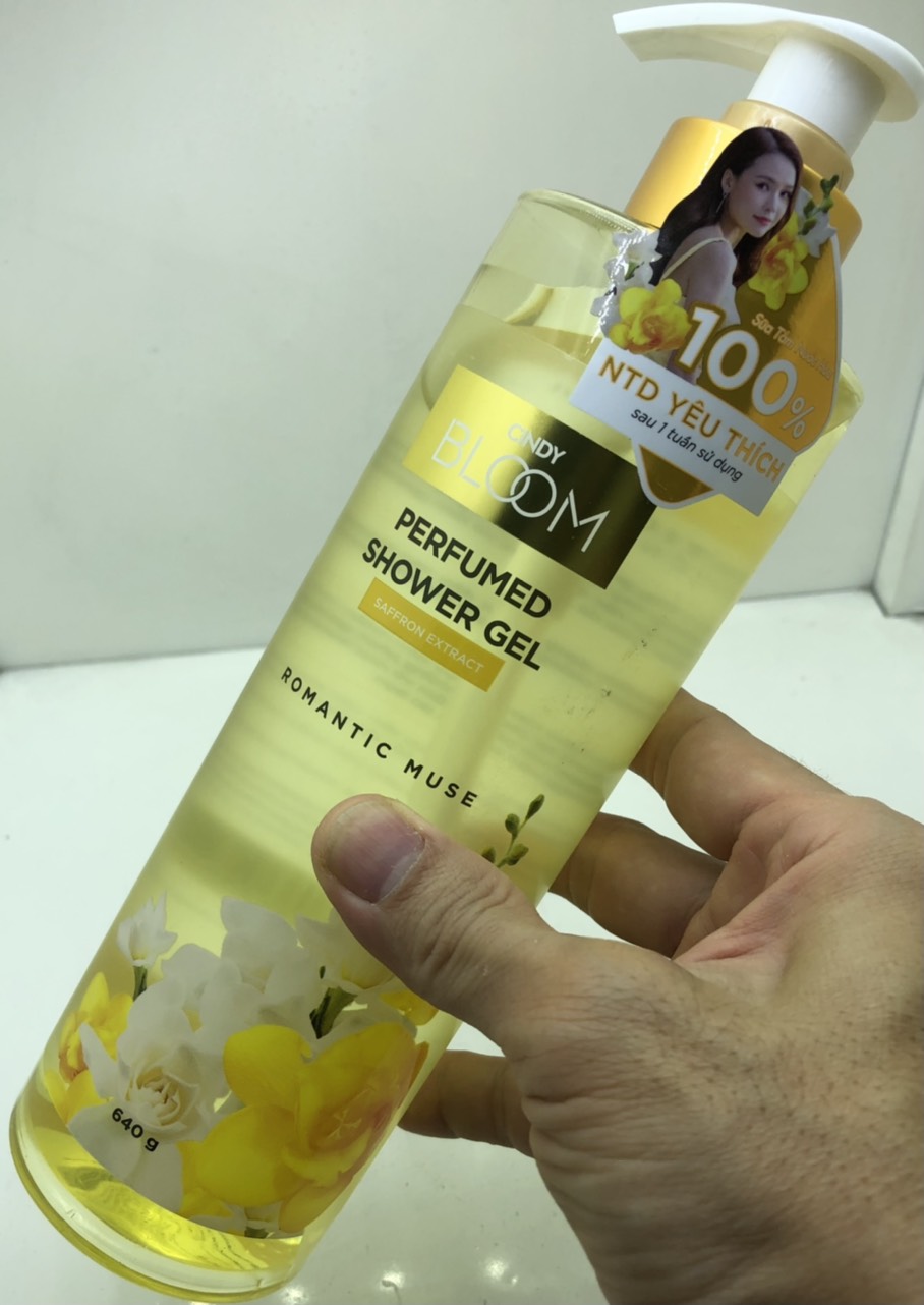 Sữa tắm nước hoa Cindy Bloom 640g
