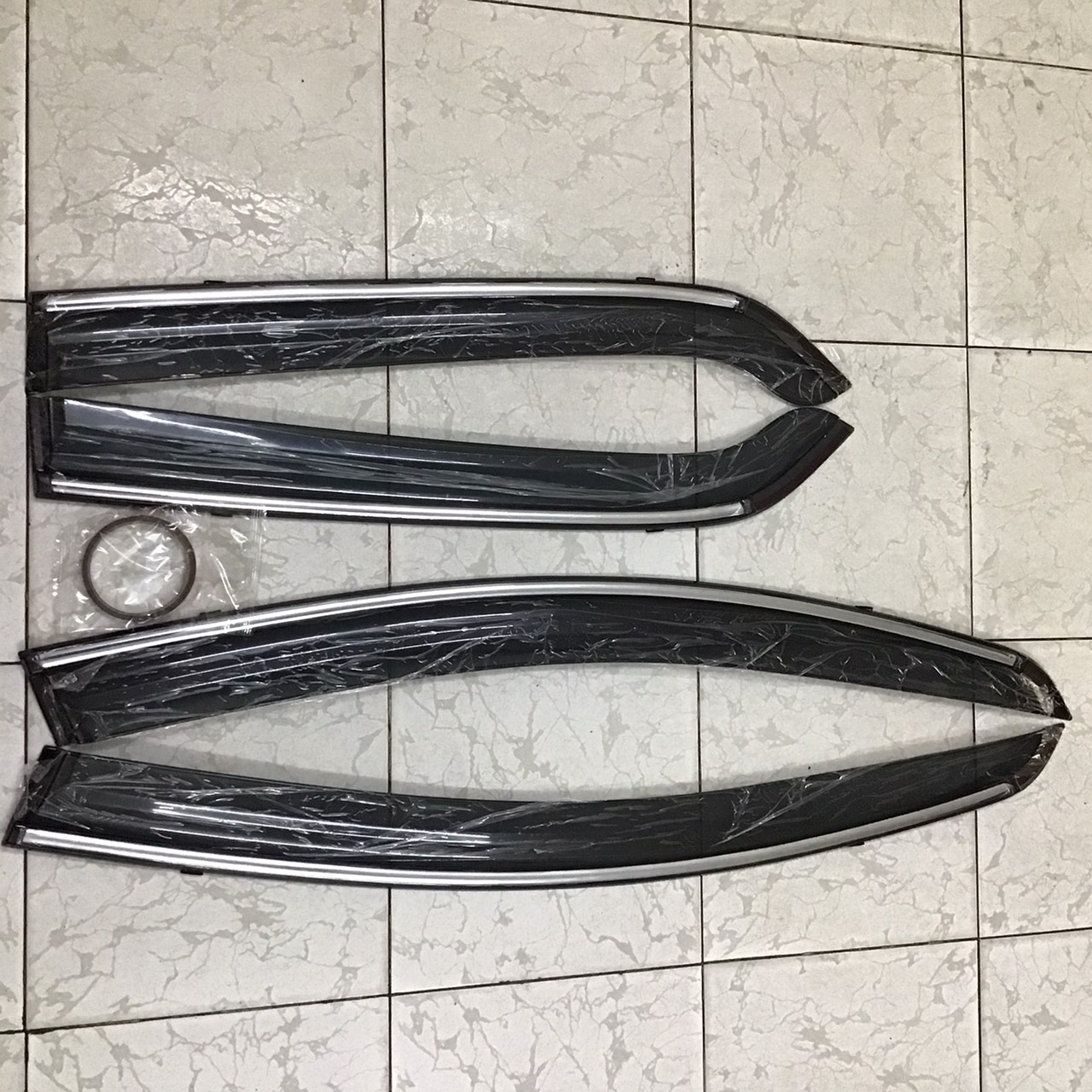 Bộ vè che mưa ford ecosport 13-19