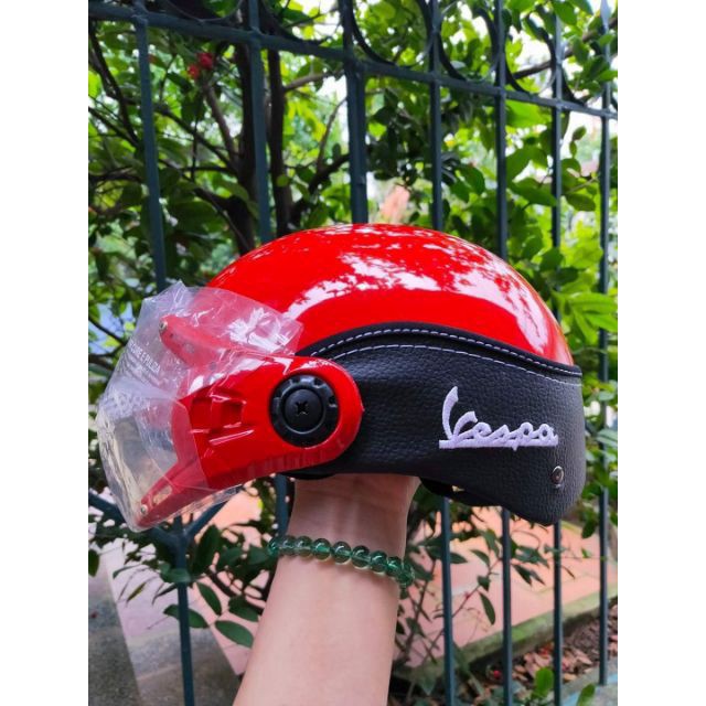 Mũ Bảo Hiểm Vespa Có Kính