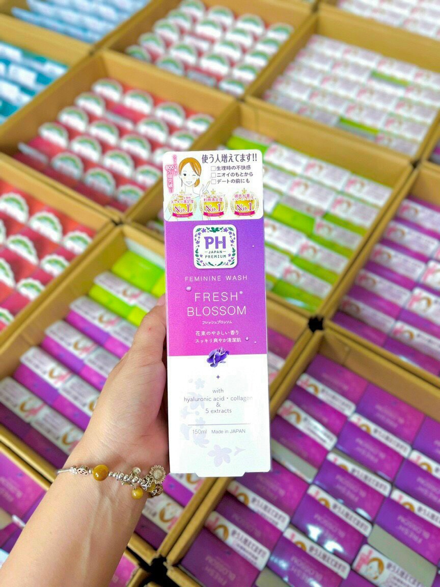 DUNG DỊCH VỆ SINH PHỤ NỮ PH JAPAN PREMIUM 150ML