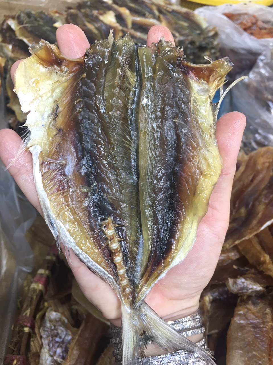 Khô cá chỉ ngân rút xương siêu to ngon 1kg