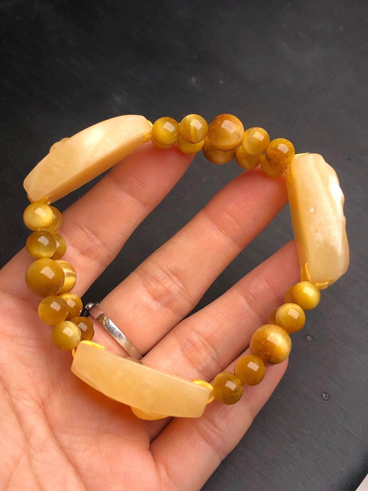 [FreeshipMAX] Vòng tam hợp đá ngọc hoàng long