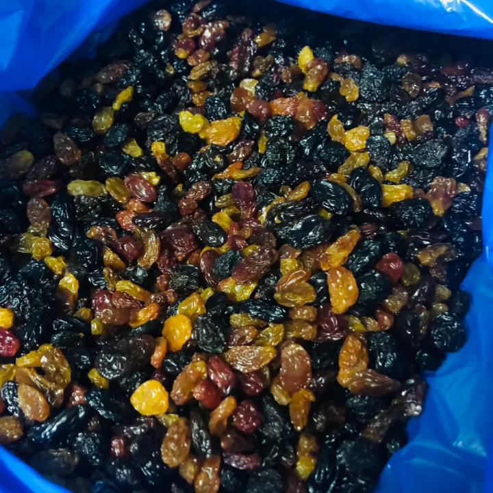 500gr Nho khô 3 màu (nho xanh, nho đen, nho đỏ)- 500g raisins (red, green black)
