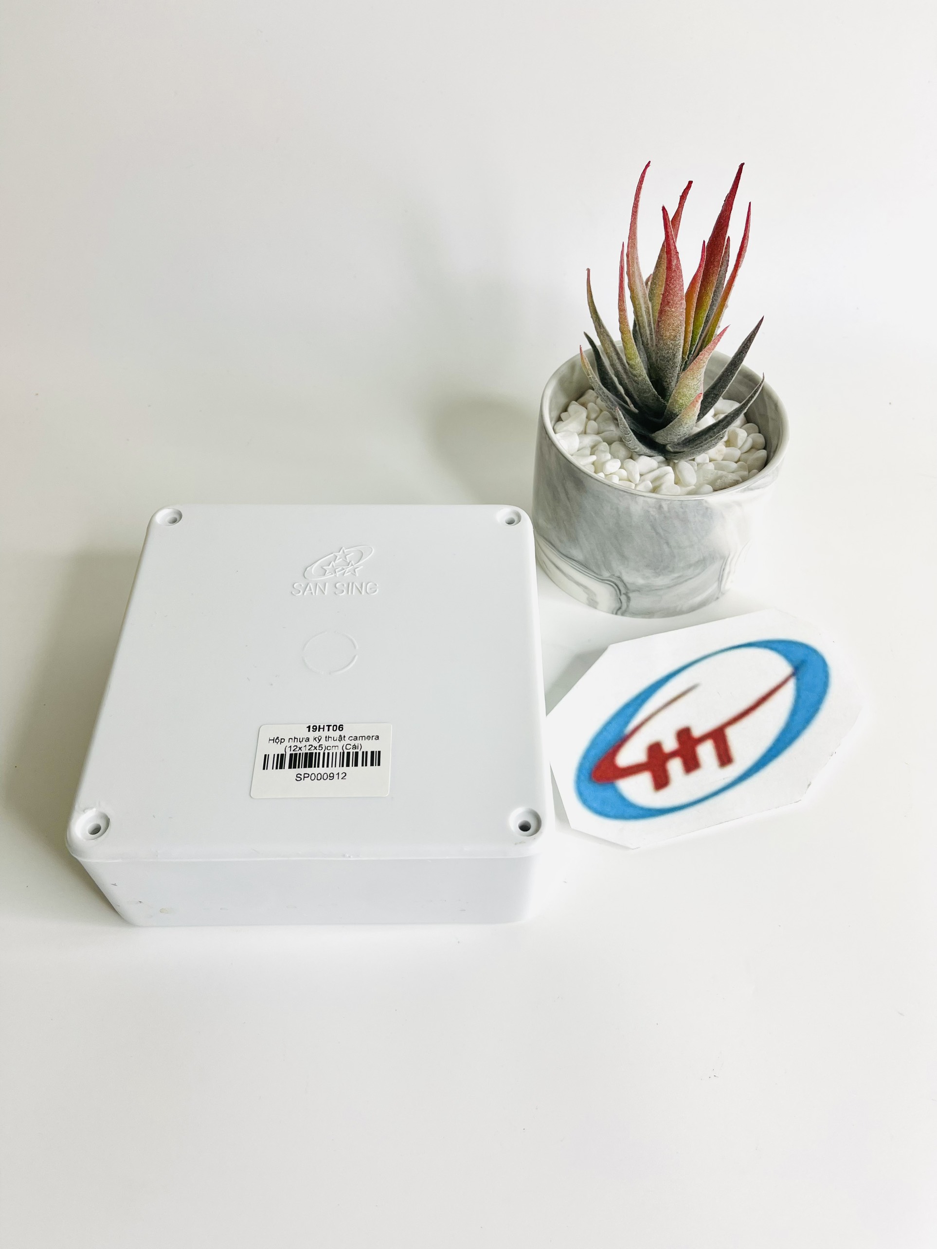 Hộp nhựa kỹ thuật camera (12x12x5)cm - SP000912