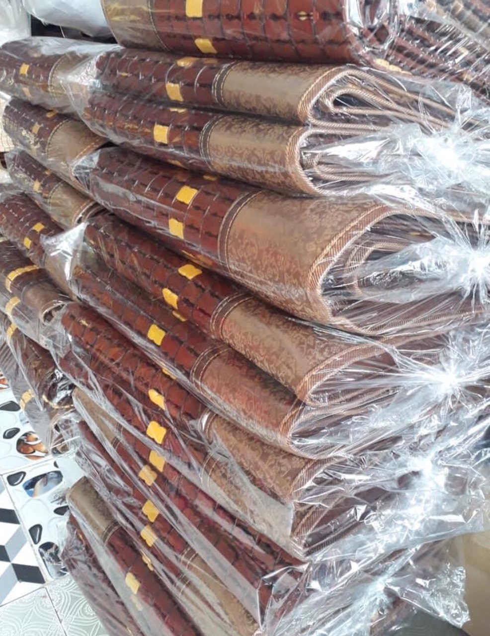 (1m8 x 1m9) CHIẾU TRE, CHIẾU TRÚC CAO CẤP HẠT ĐEN CÓ VIỀN