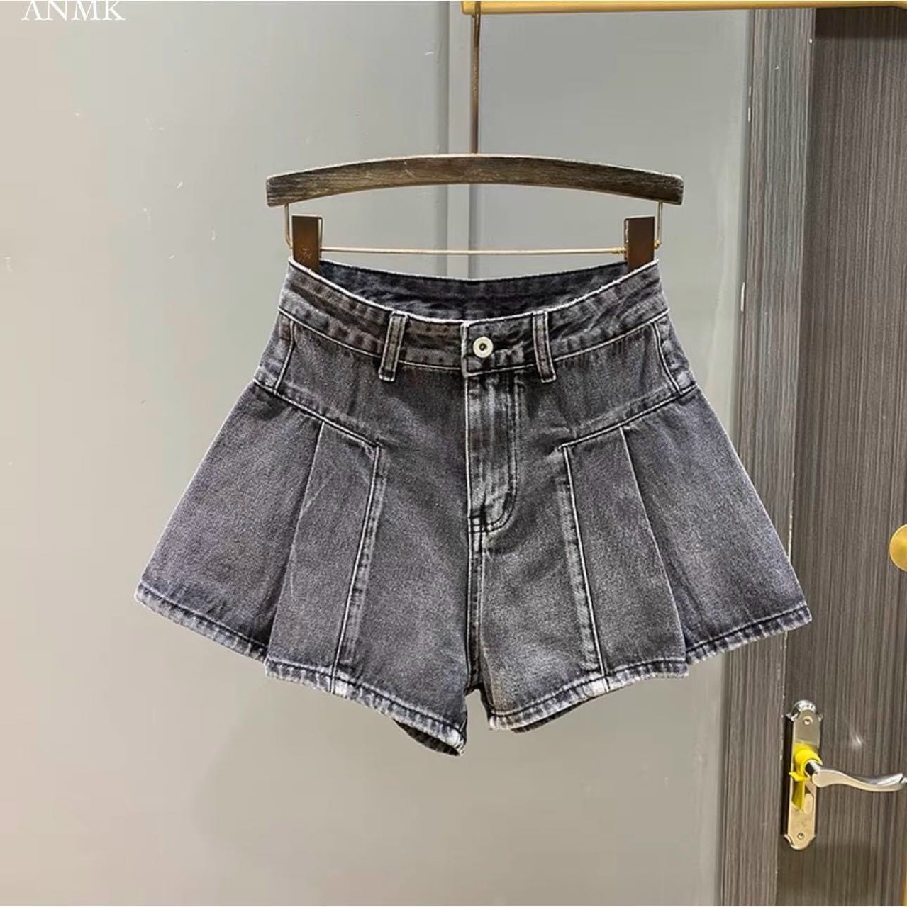quần short jean cạp cao,kiểu xòe,gấp ly,quần váy