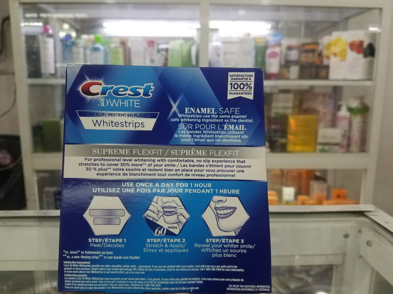 Miếng Dán Trắng Răng Cấp Tốc Crest 3D White Supreme Flexfit siêu mạnh USA (1 Gói/2 miếng dán)