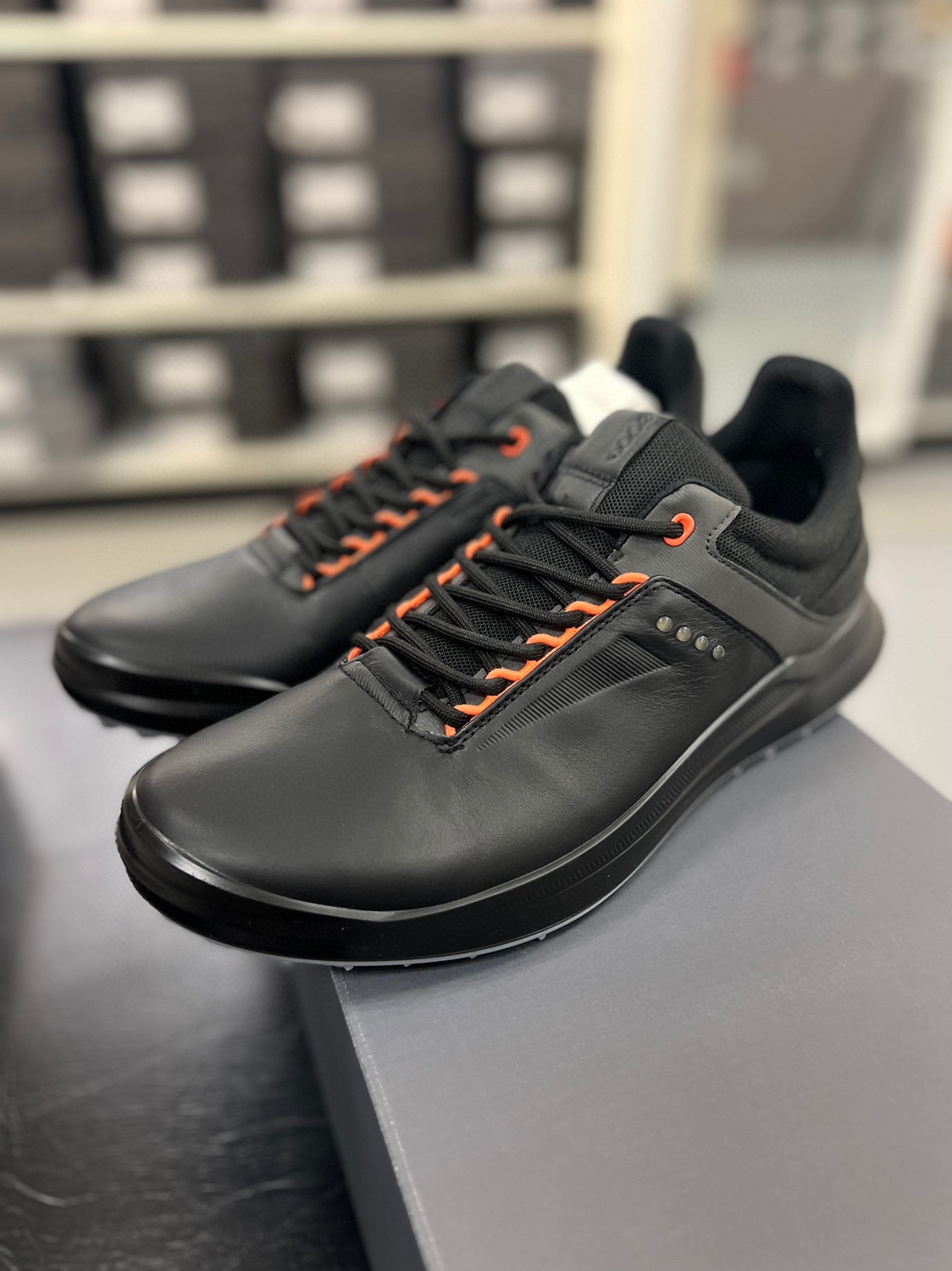 Giày golf nam CORE 100804-51052 màu đen | ECCO