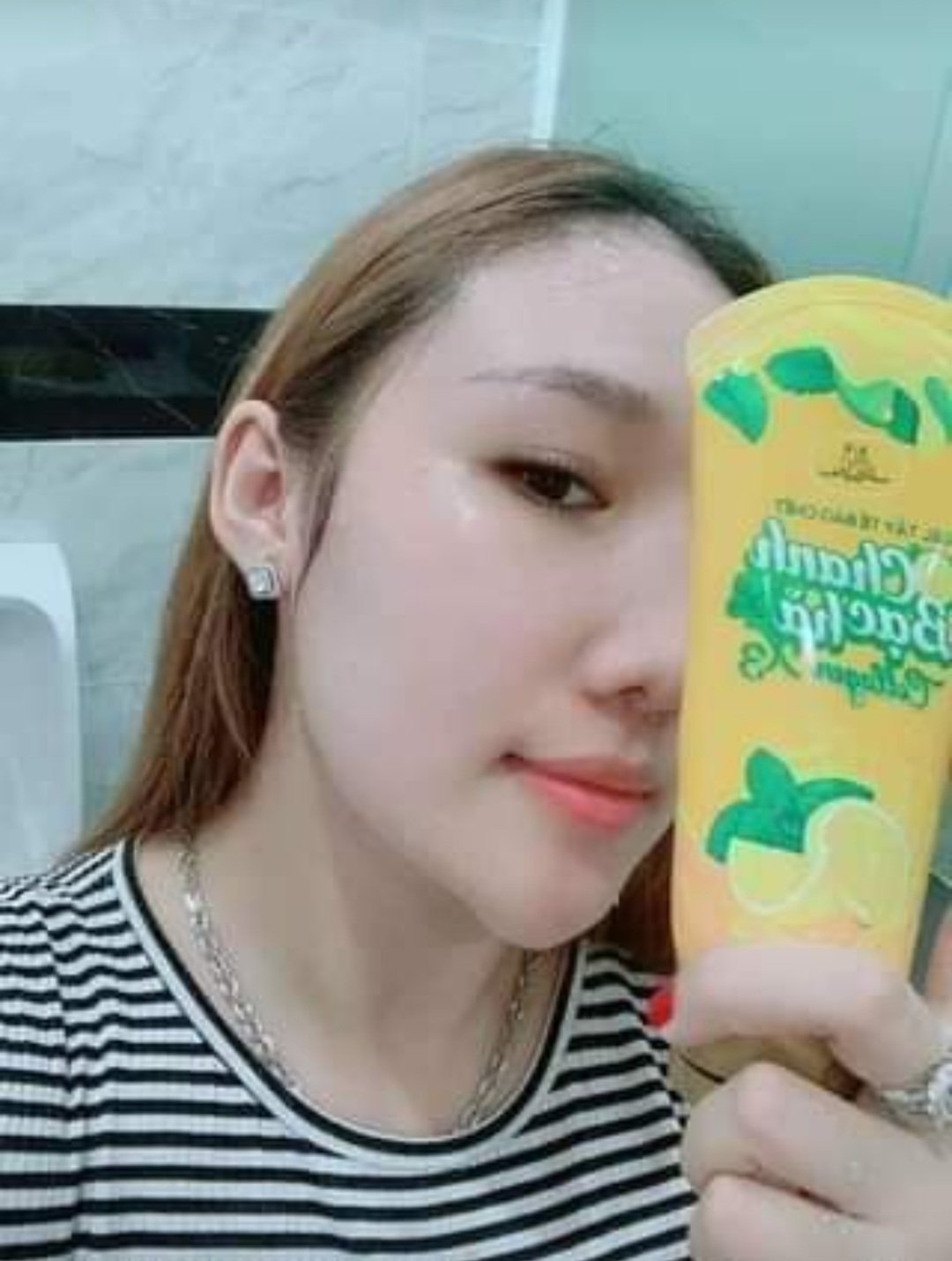 [Dùng mặt & body] Tẩy tế bào chết chanh Đông Anh