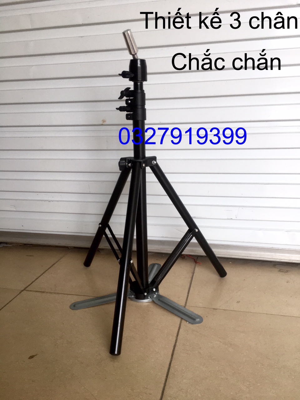 Chân giữ đầu canh học cắt tóc cao cấp B200 - Chân thép