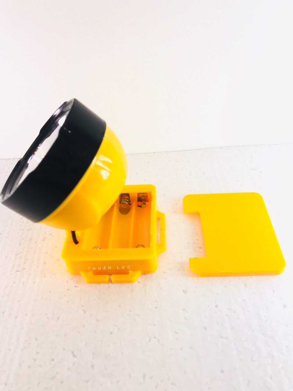Đèn đội đầu pin rời AA 8068 . đèn đội đầu siêu sáng dùng pin