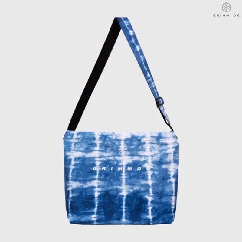 Grimm DC Thermal Frost & Volcanic Ash shoulder bag