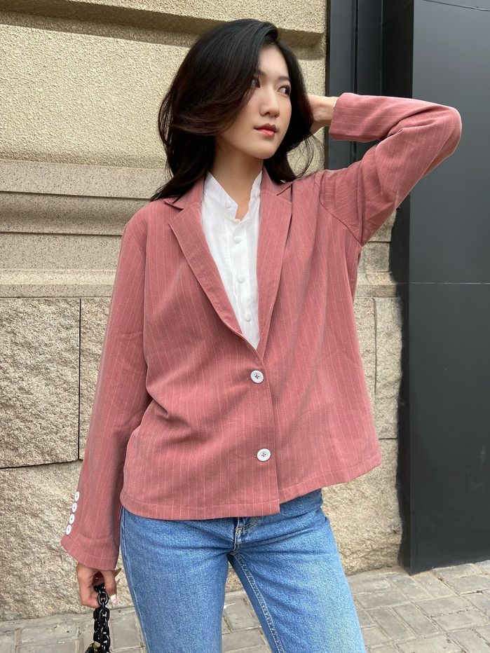 Áo Vest sọc hồng - Lovadova 22O08C001