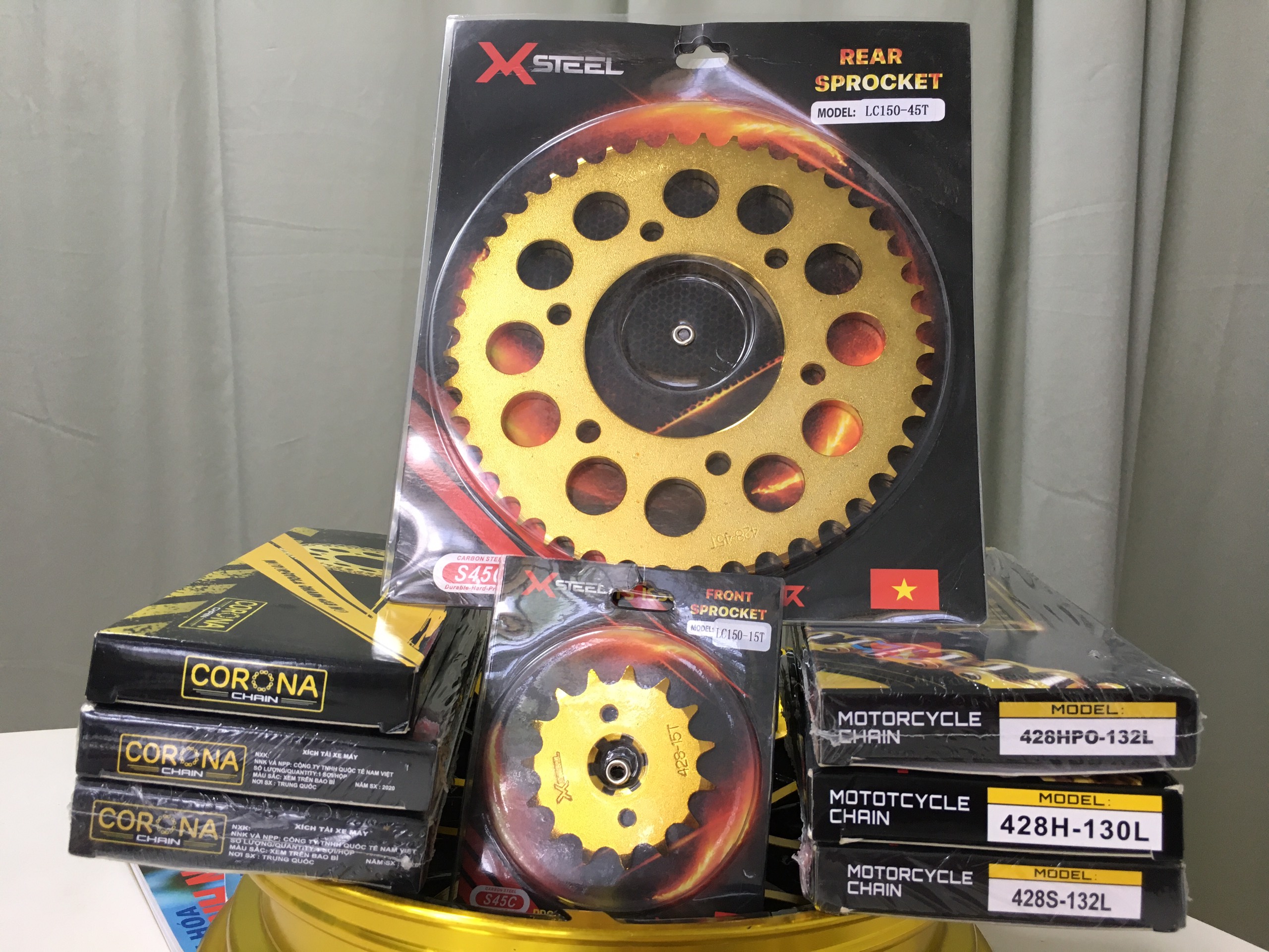 NHÔNG+ĐĨA 428 (9 LY) (X1R) CHO EXCITER 150 (14-42 / 14-44)
