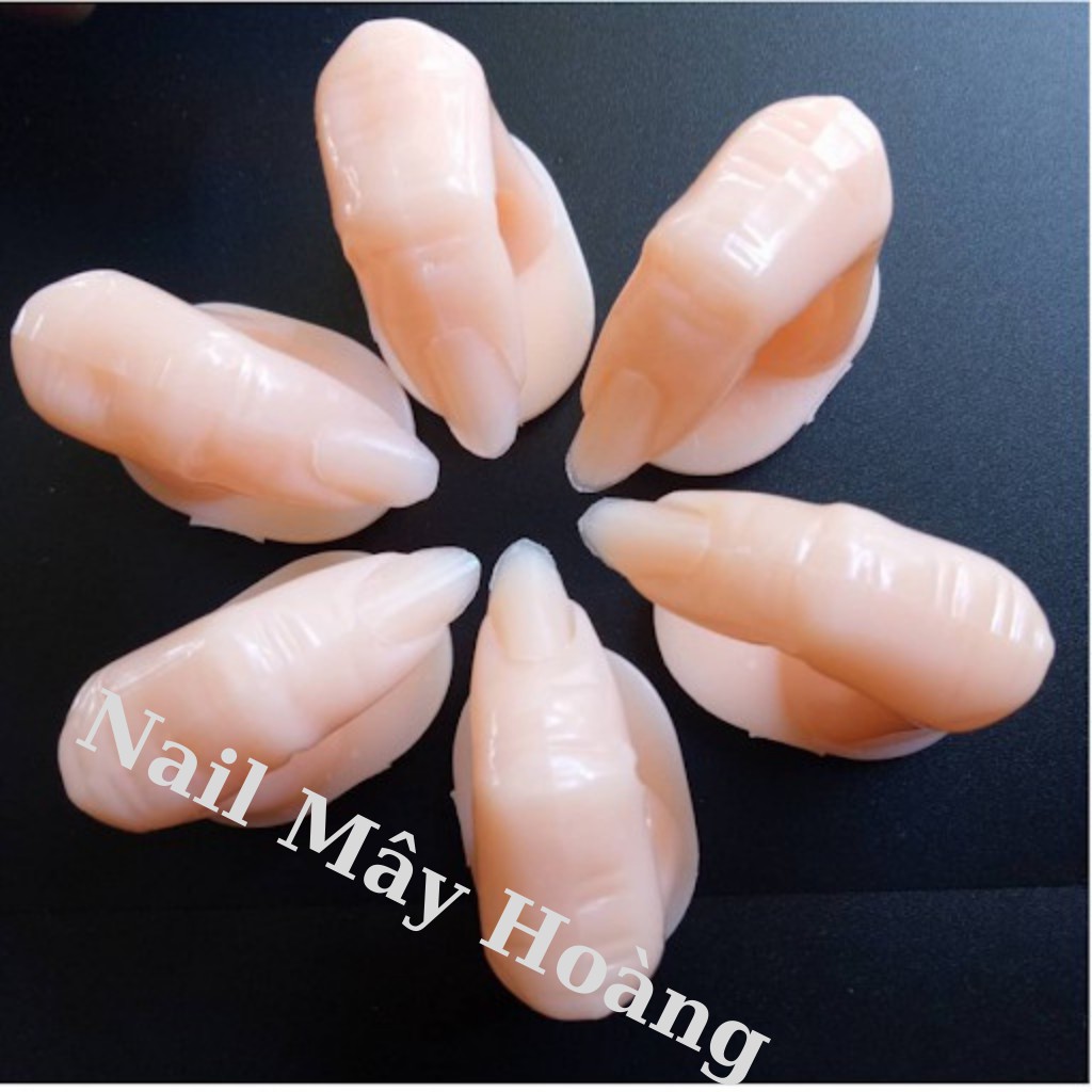 Ngón tay giả học nail