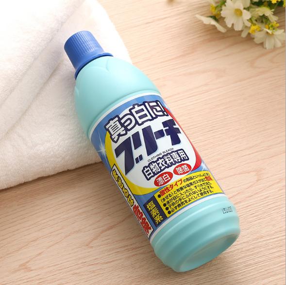 Nước tẩy quần áo trắng Rocket Nhật 600ml