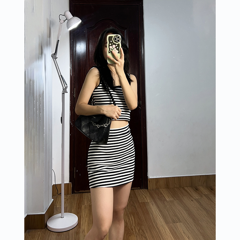Set váy sọc basic dễ thương MOOLYS MD035
