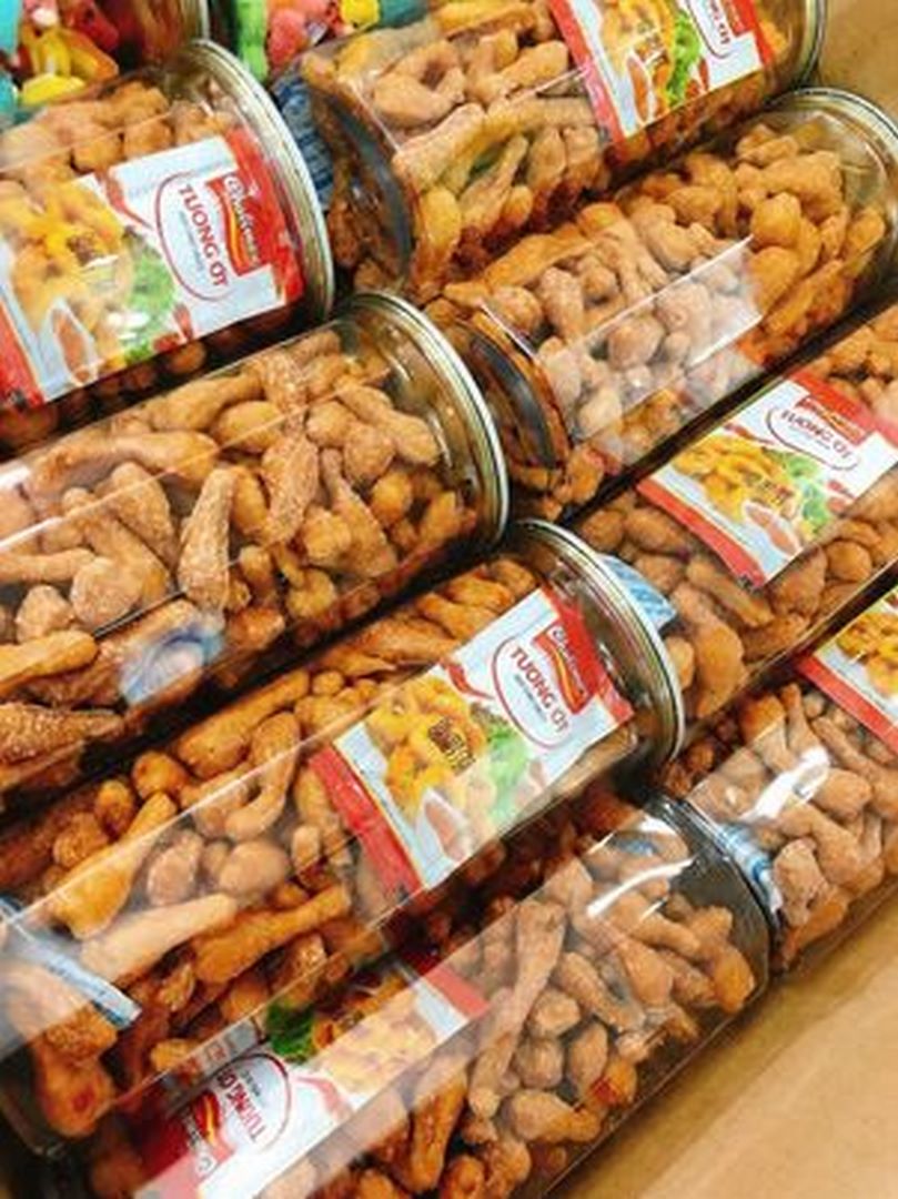 Bánh đùi gà cay lon pet 200g