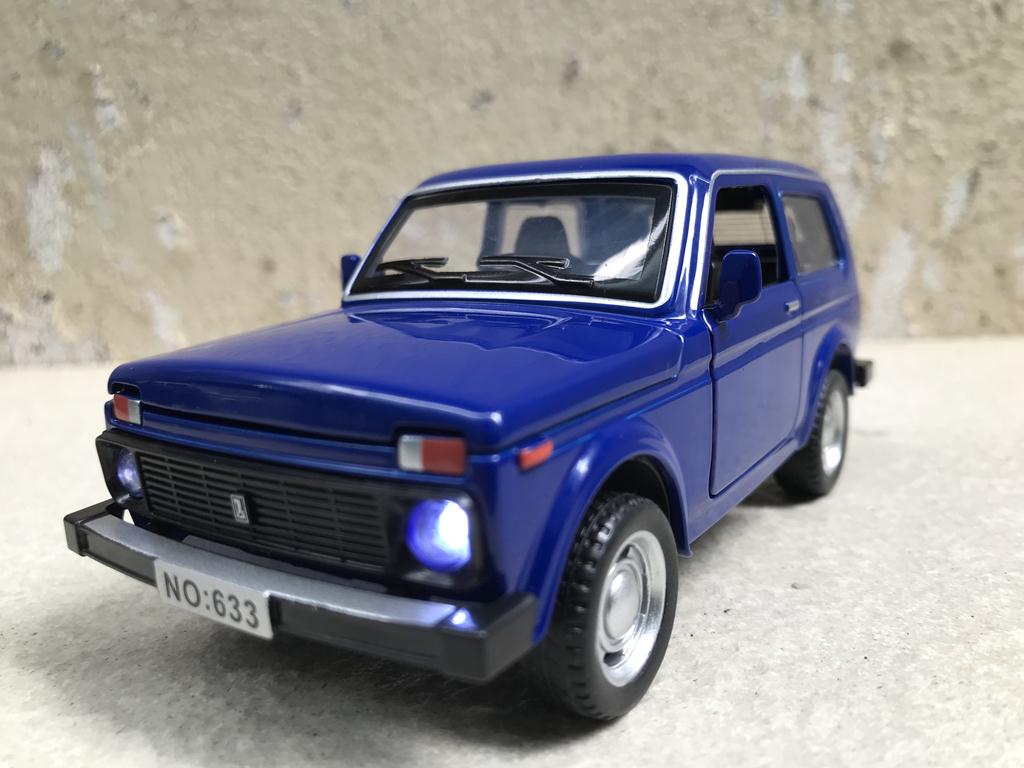 Mô hình xe lada niva 2020 - 1:32