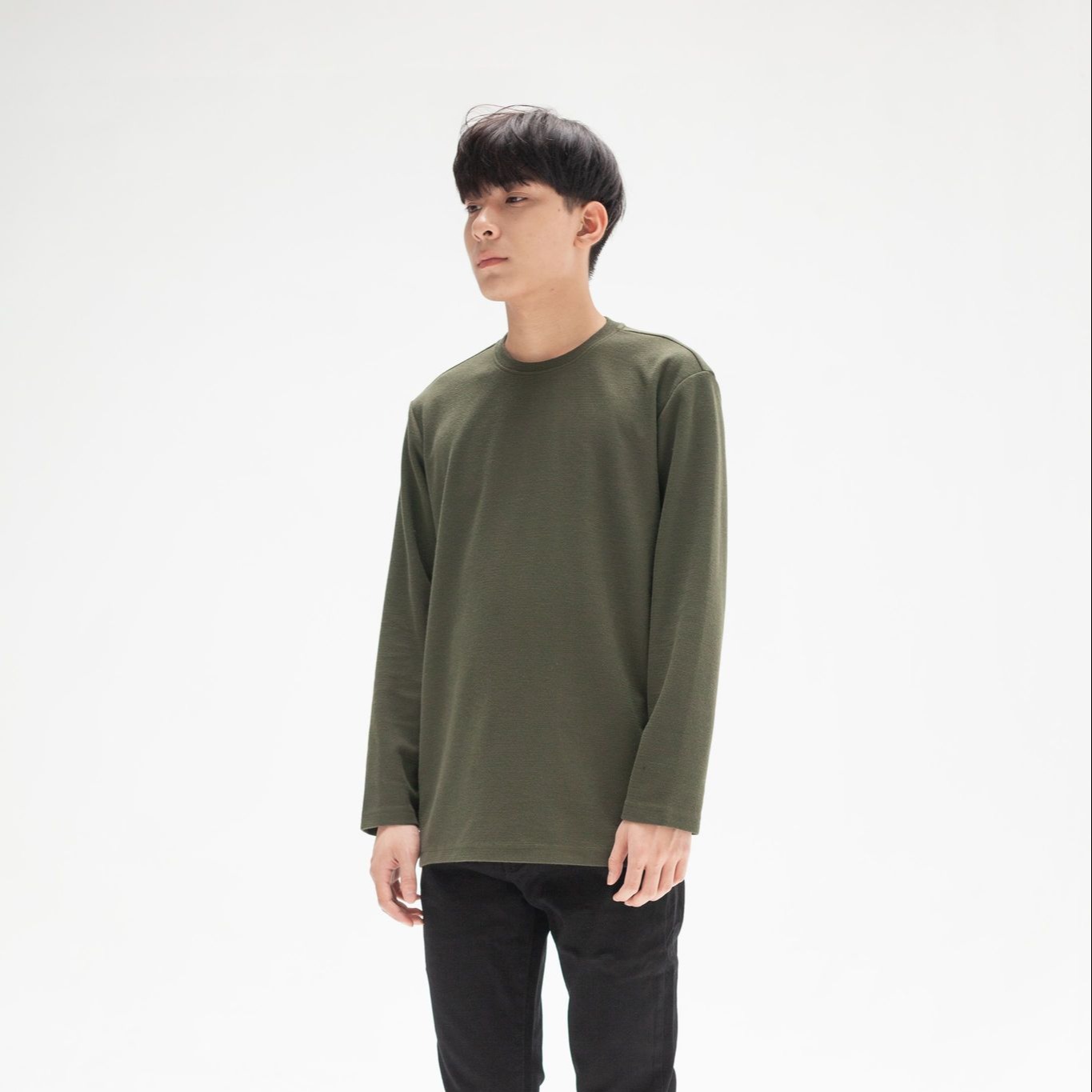 Áo Nỉ Dài Tay Look Max Sweater