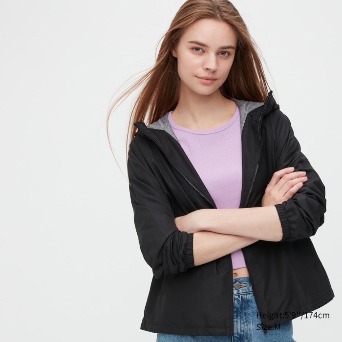 Áo khoác gió  2 lớp Uniqlo dành cho nữ