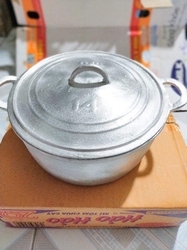 cặp nồi 2cai số 10,14.dk21,23cm đã xoa bóng
