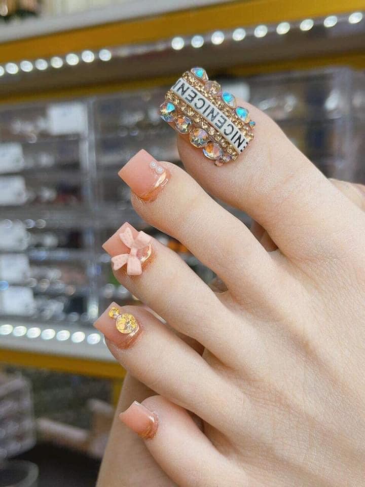 Cuộn Charm Dây Đá Viền Trang Trí Móng