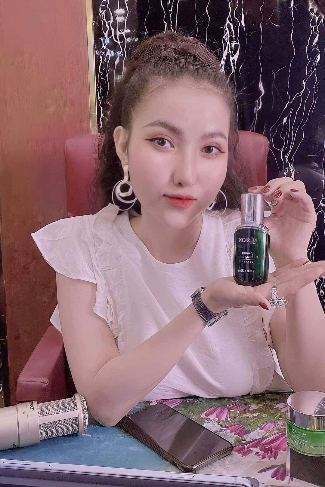 Combo Thay Da BB Cream Và Bột Rửa Mặt Mq Skin