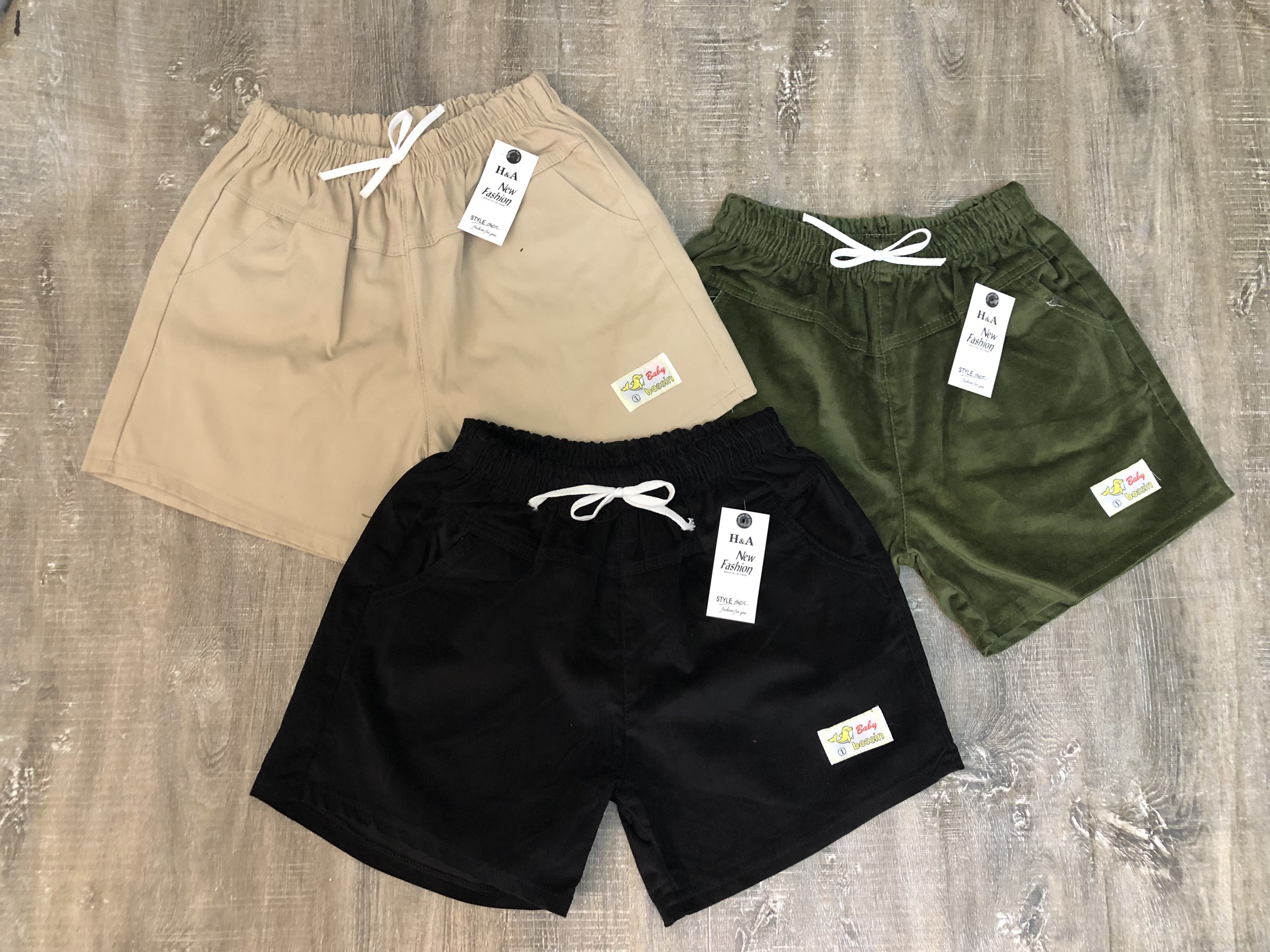 Quần đùi nữ nhung tăm , Quần short nhung kiểu dáng HÀN QUỐC