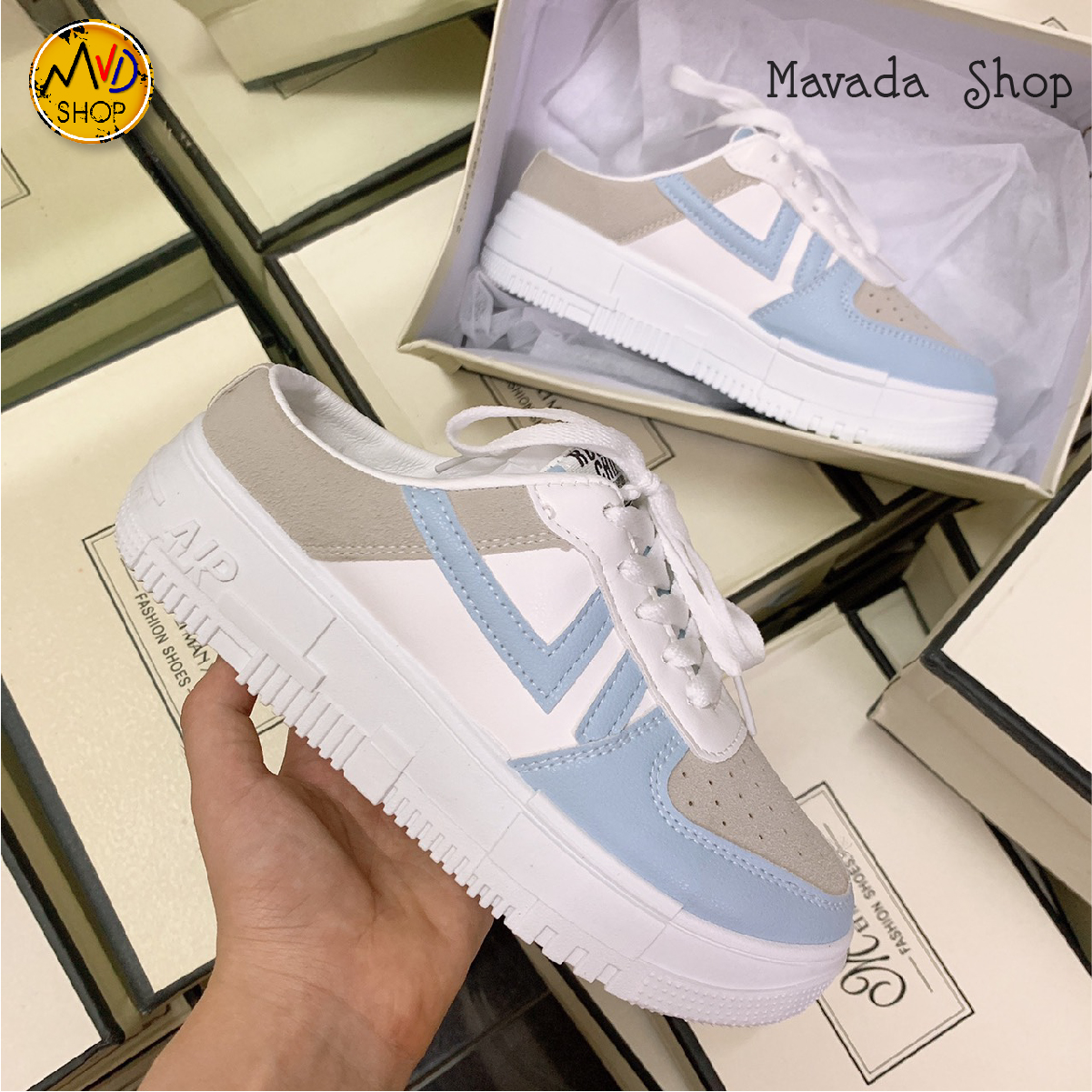 Giày sục thể thao da mềm độn đế 5cm, đạp gót mẫu mới